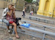 Проза ещё далеко.