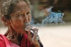 Smoking woman 2