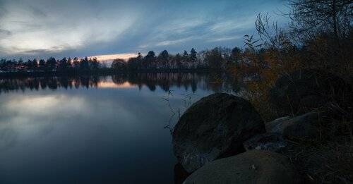 Вечер на озере Камней