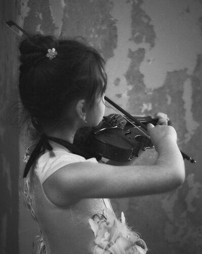 Юные скрипачи