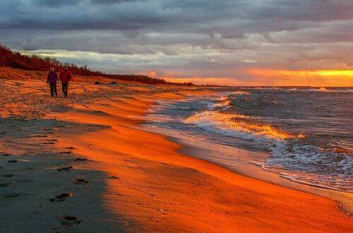 Балтийский берег, рыжая заря