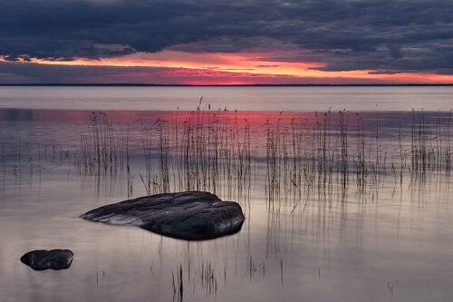 Рассвет на Онежском озере