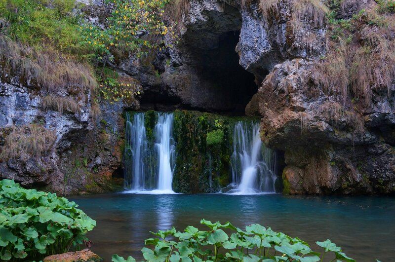 Водопад-пещера Атыш