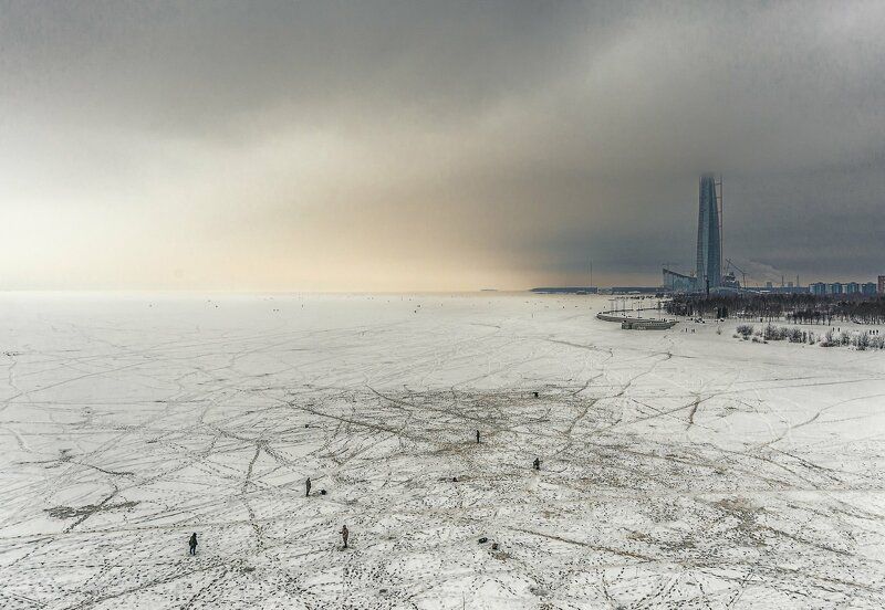 Зимняя рыбалка на льду Финского залива