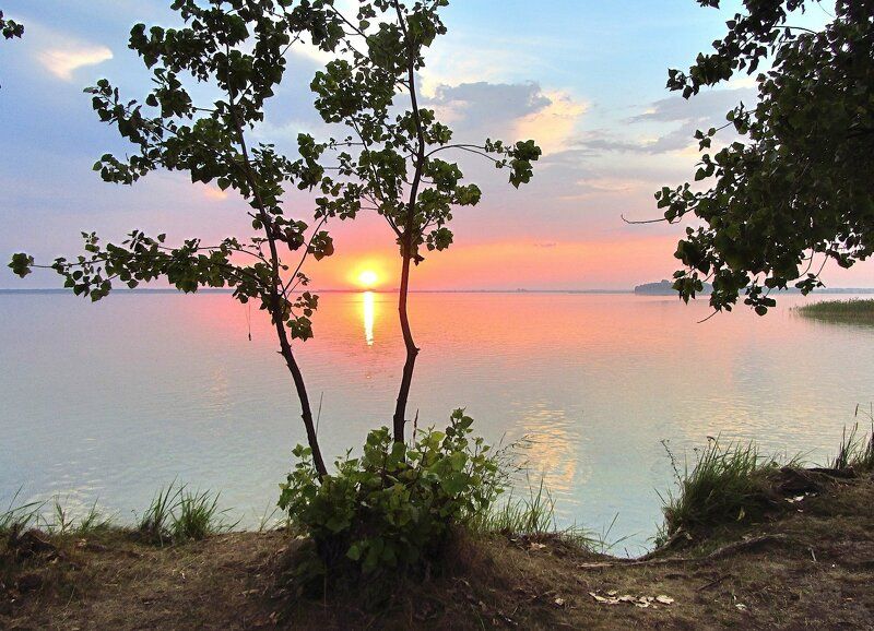 Закат на озере Свитязь