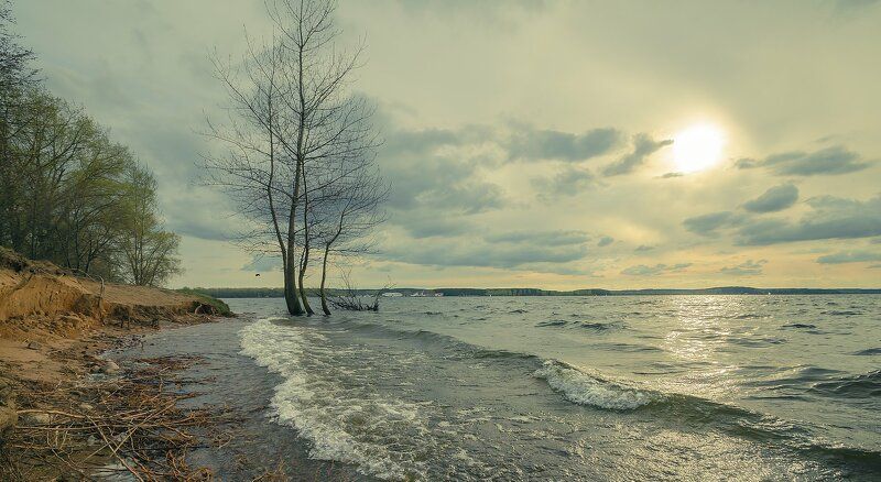 Минское море. Апрель