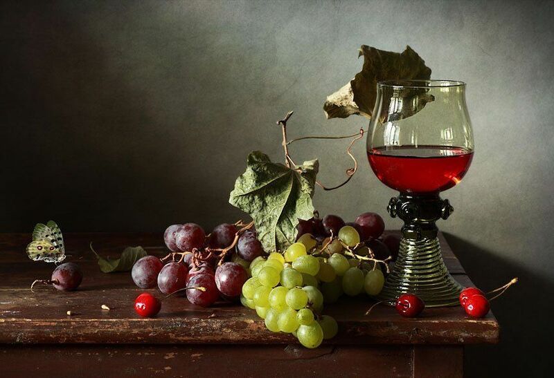 Виноград и черешня