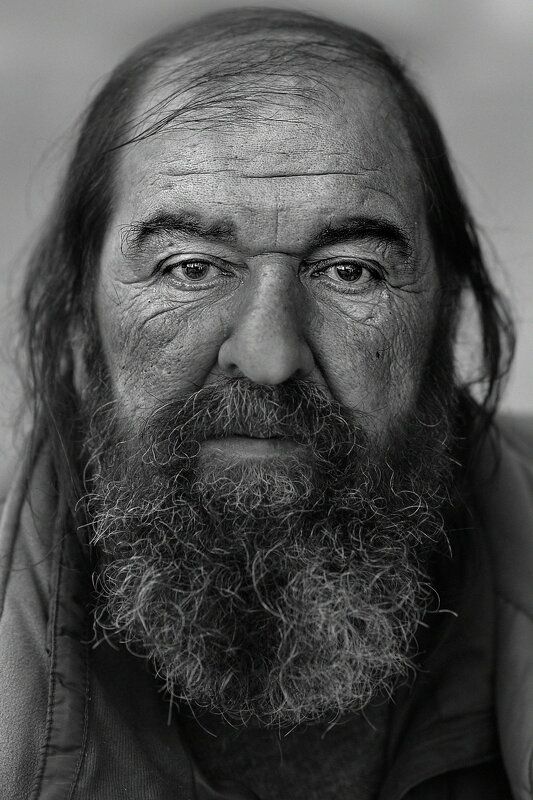 Portraits of homeless.
