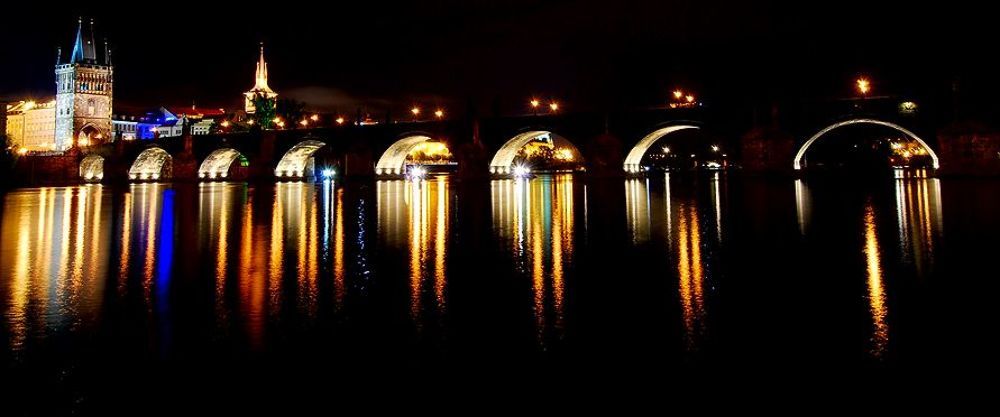 р. Влтава, Карлов мост