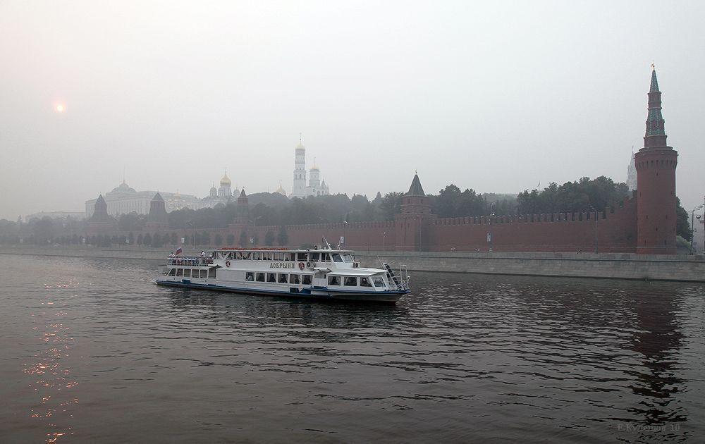 Внеплановая поездка на теплоходе "Добрыня". Добрым этот вечер не назовешь.