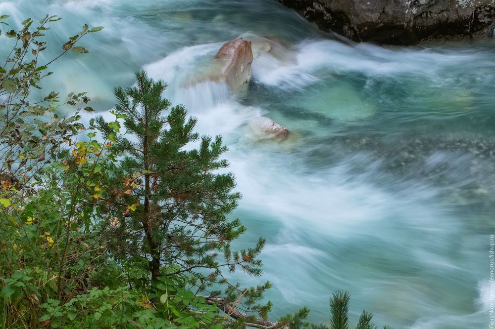 Бирюзовая вода Гоначхира