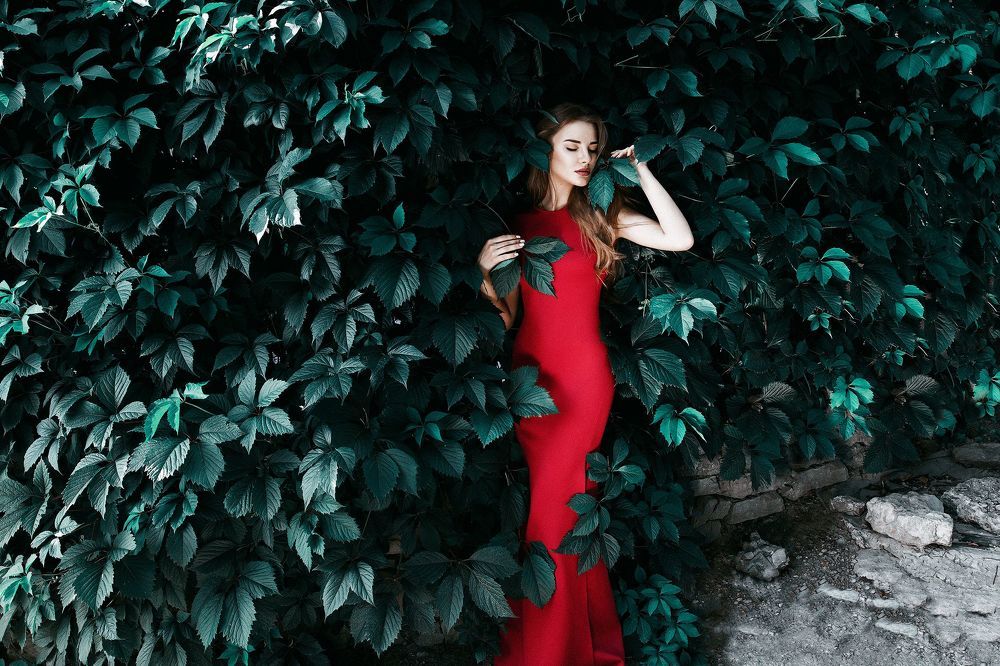 Lady in red