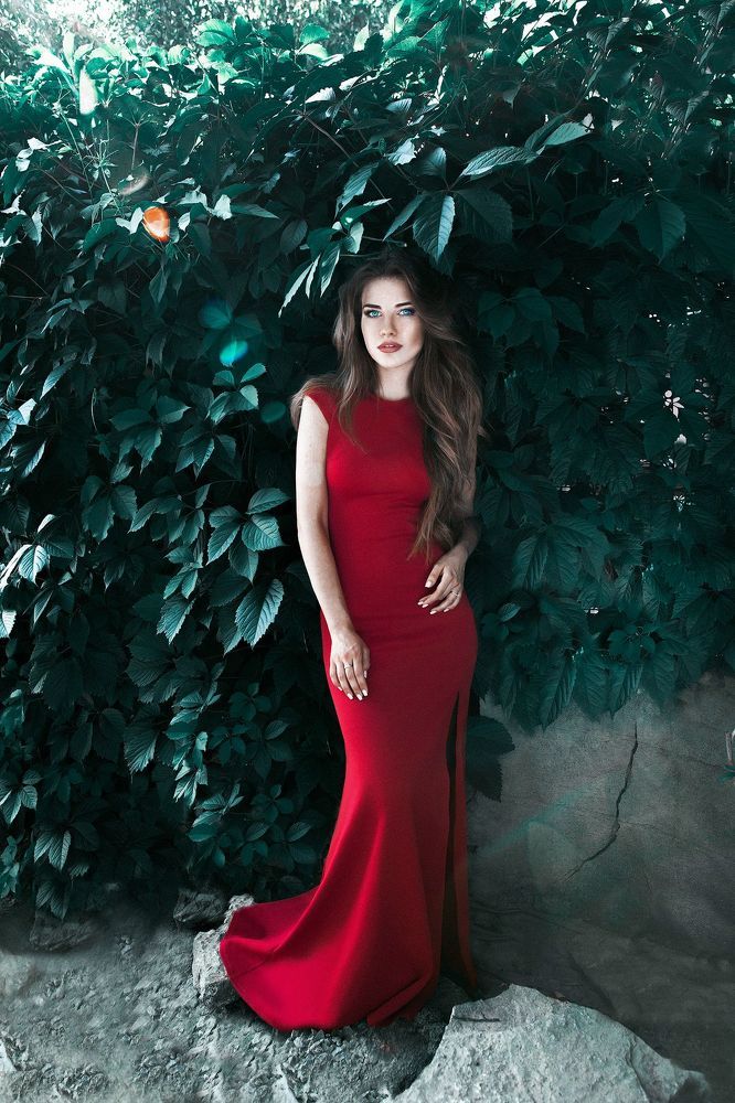 Lady in red