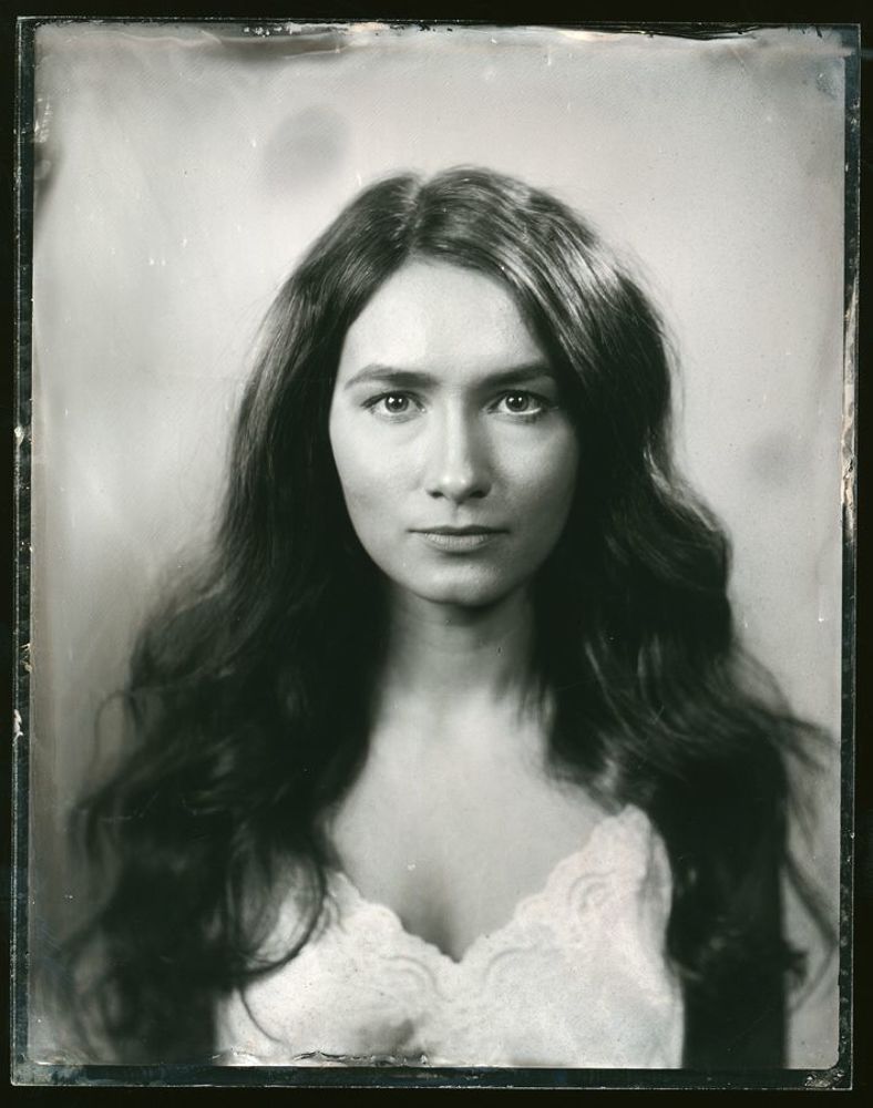 Lens - Goerz Extra Rapid Lynkeioscop Aplanat. Фокусное примерно 180мм, светосила примерно f8. 
Ambrotype 11x14cm.