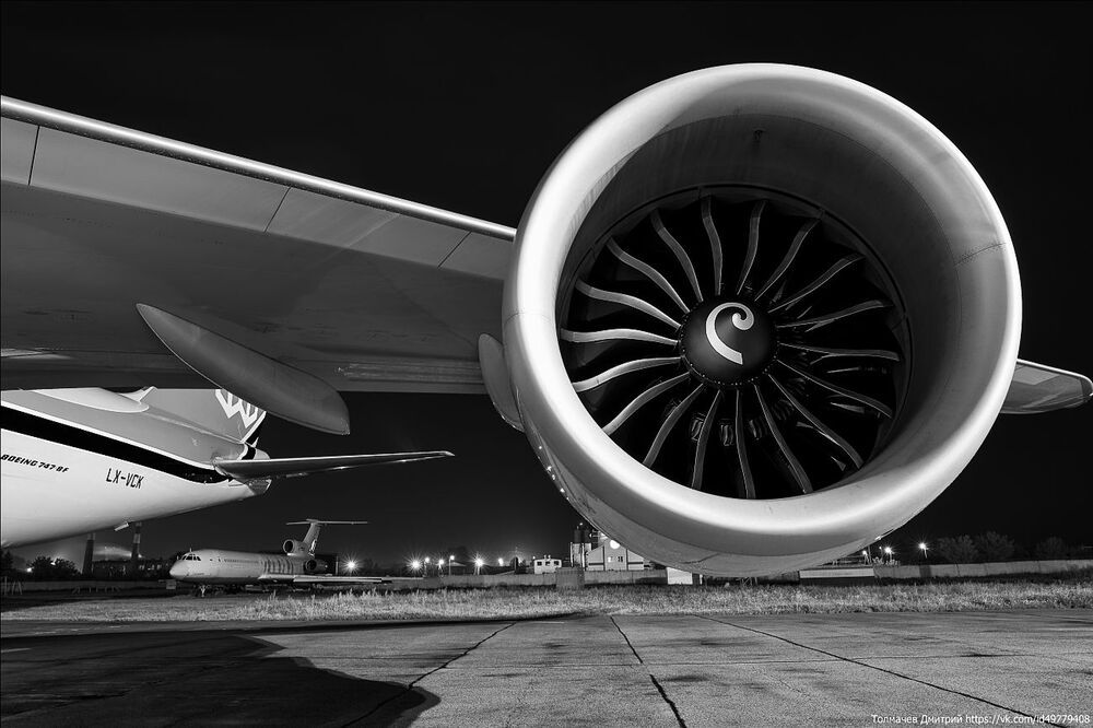 Боинг 747