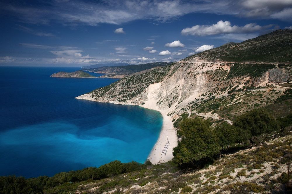 &Kappa;&epsilon;&phi;&alpha;&lambda;&omicron;&nu;&iota;ά & Mirtos