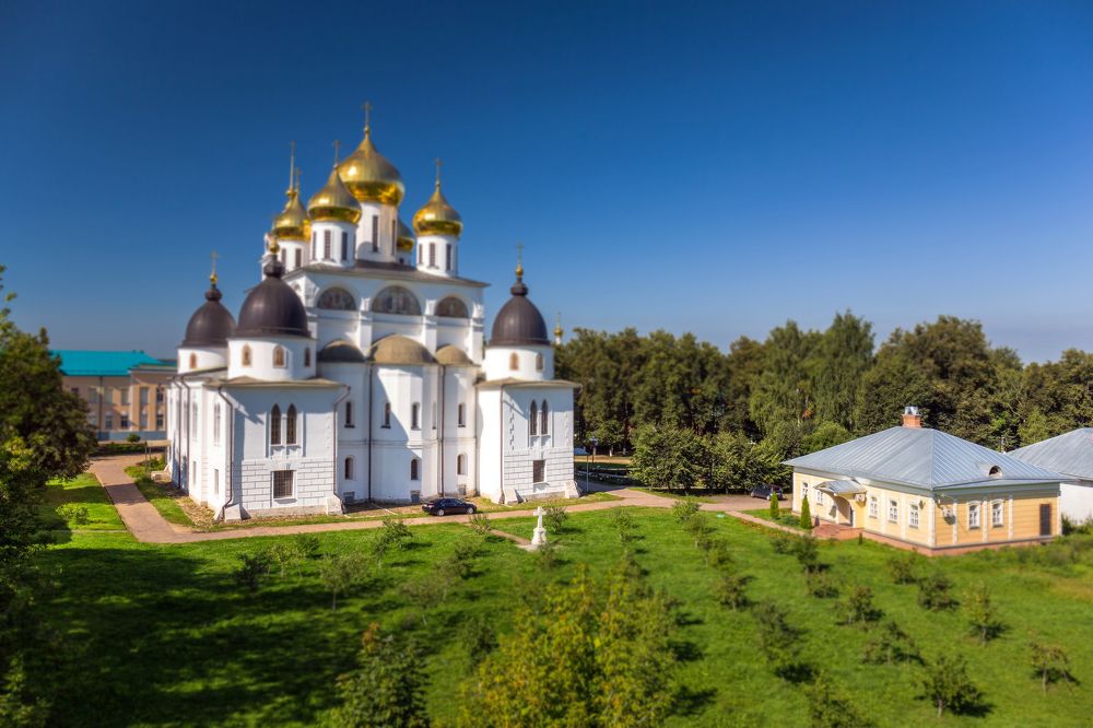 Мерседес служителя божьего.