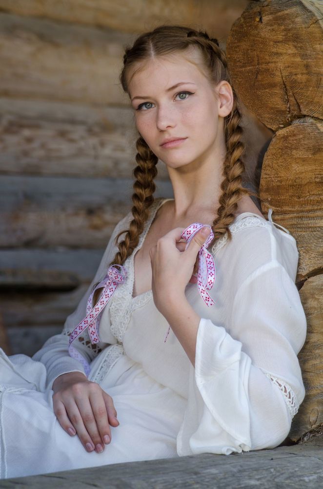 Полина