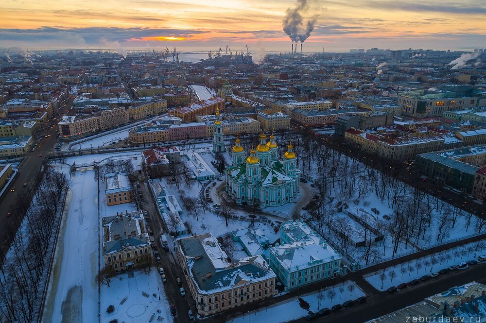 Никольский морской собор и Коломна