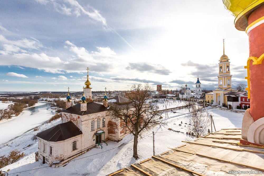 Белев златоглавый