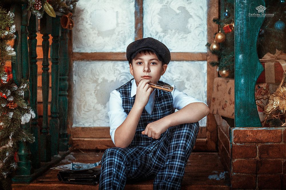 Паренек с гармошкой...