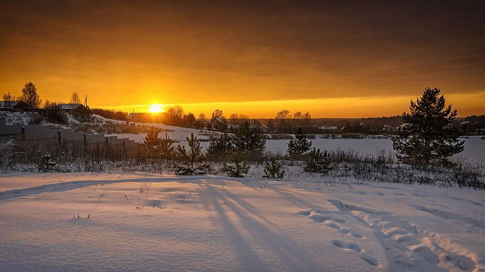 Под занавес заката... Кировская область. Россия. Under the sunset curtain ... Kirov region. Russia.