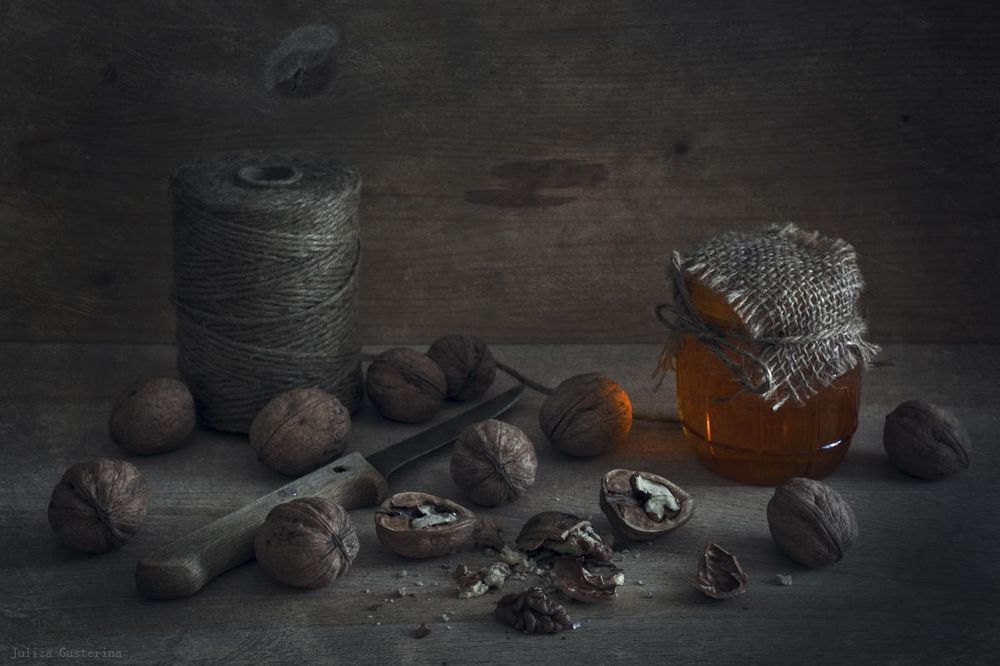 никон
