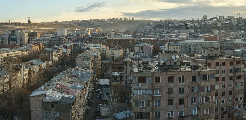 Вид на утренний Ереван.