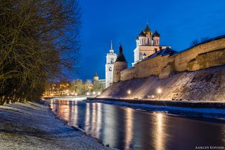 Вид на кремль с Золотой набережной.