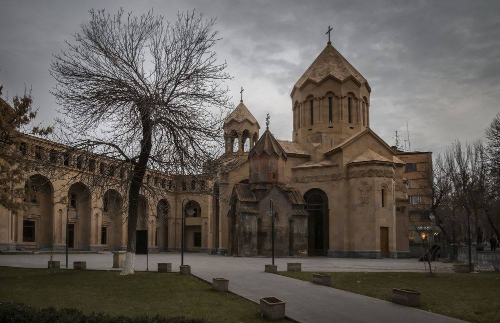 Церковь Святой Богоматери Катогике.