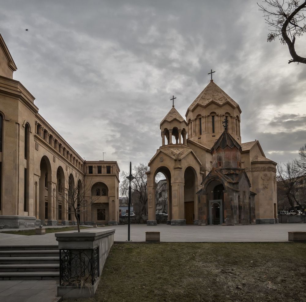 Церковь Святой Богоматери Катогике.