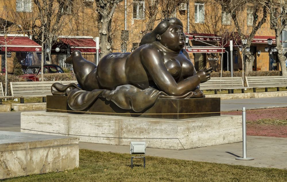 Современная скульптура на Каскаде.