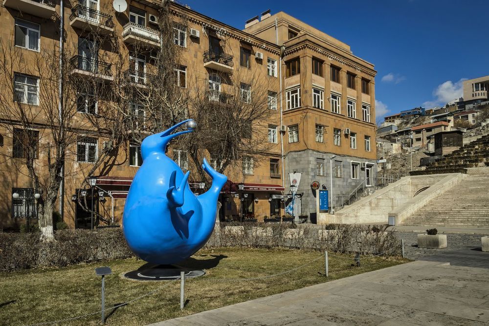Современная скульптура на Каскаде.
