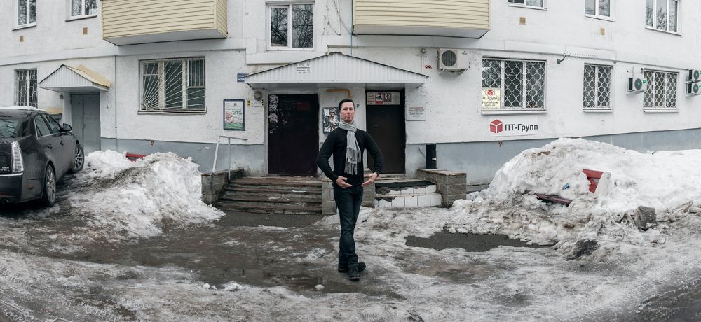 Дом, в котором очень недолго, но ярко мы жили с моей девушкой Машей. 3 этаж, лето, открытые окна... Пусть сгорели мы быстро, но светили на пол квартала