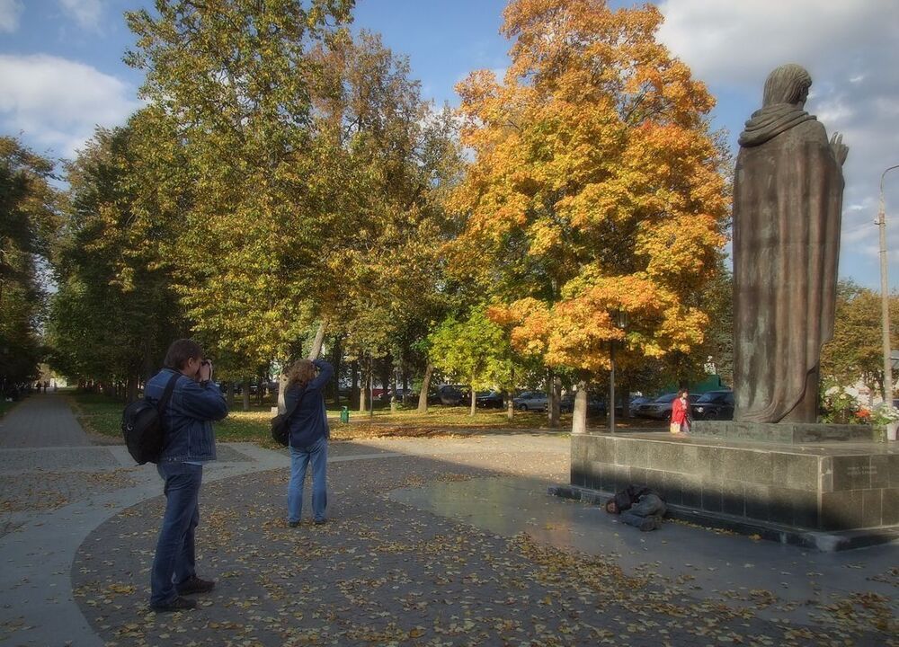 Все фотографы фотографируют другого фотографа, который тоже чего-то фотографирует