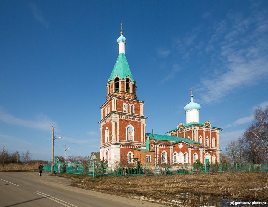 Храм похожий на теремок