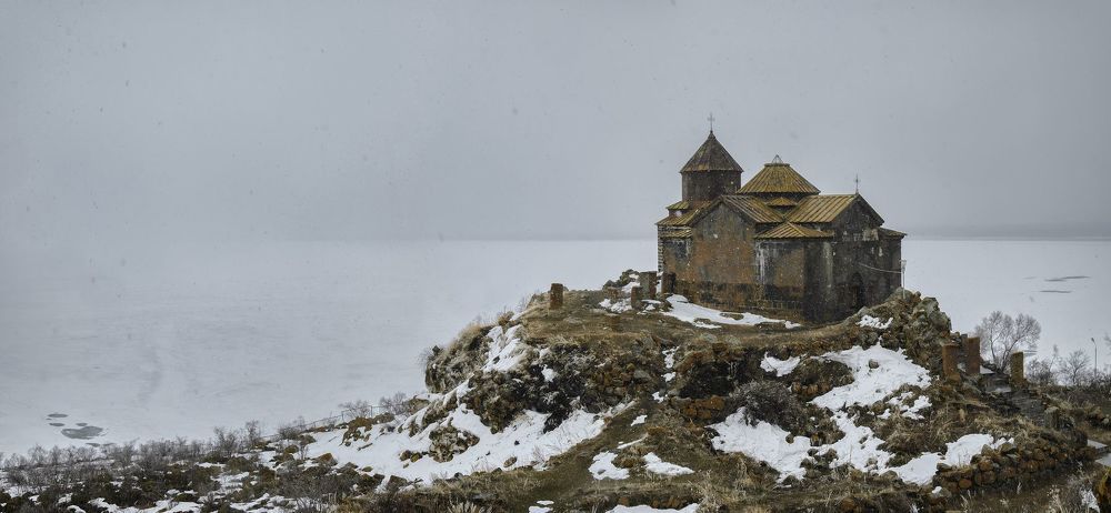 Монастырь Айраванк.