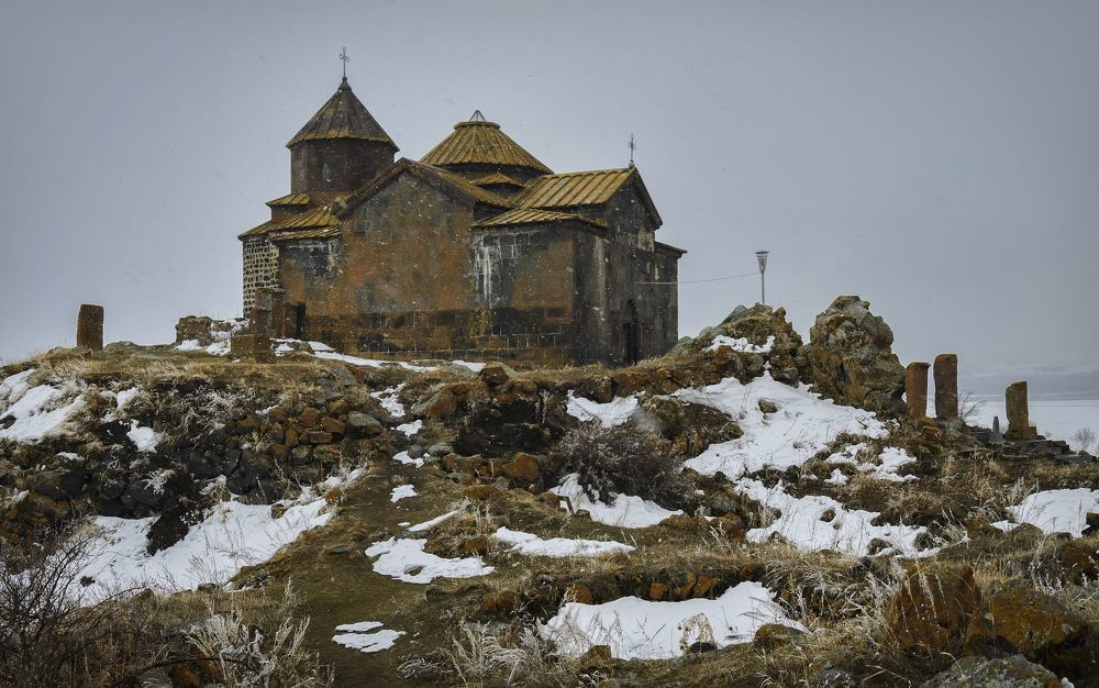 Монастырь Айраванк.