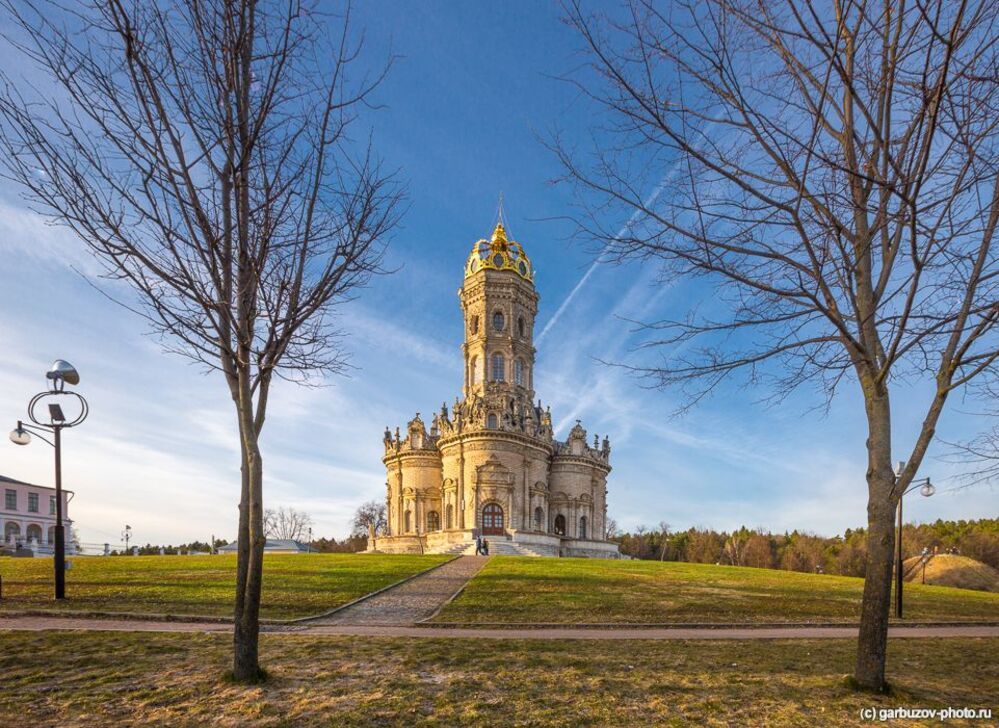 Королева церквей в Дубровицах