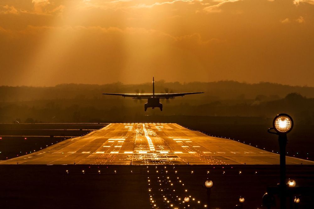 Sunsets in Krak&oacute;w Airport - EPKK/KRK