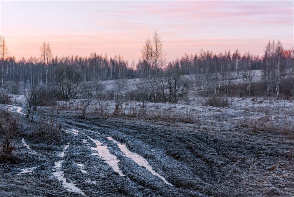 Утро, скованное морозцем.