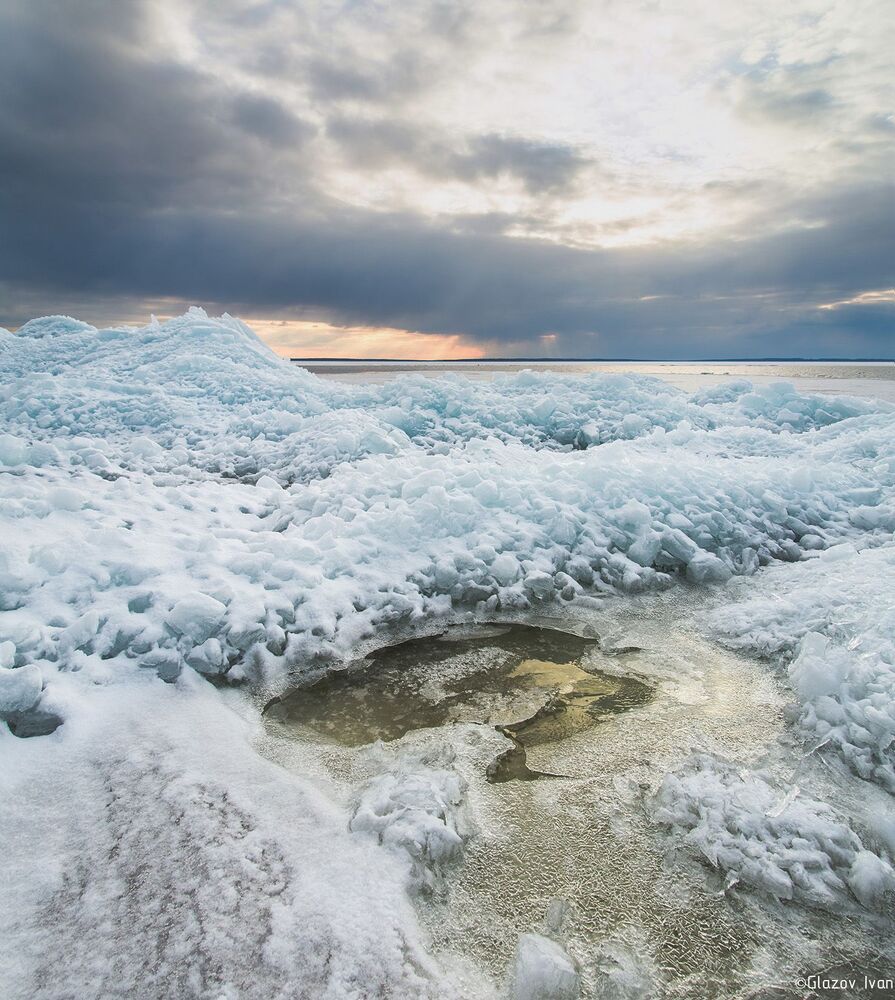 льды Нижегородской ГЭС