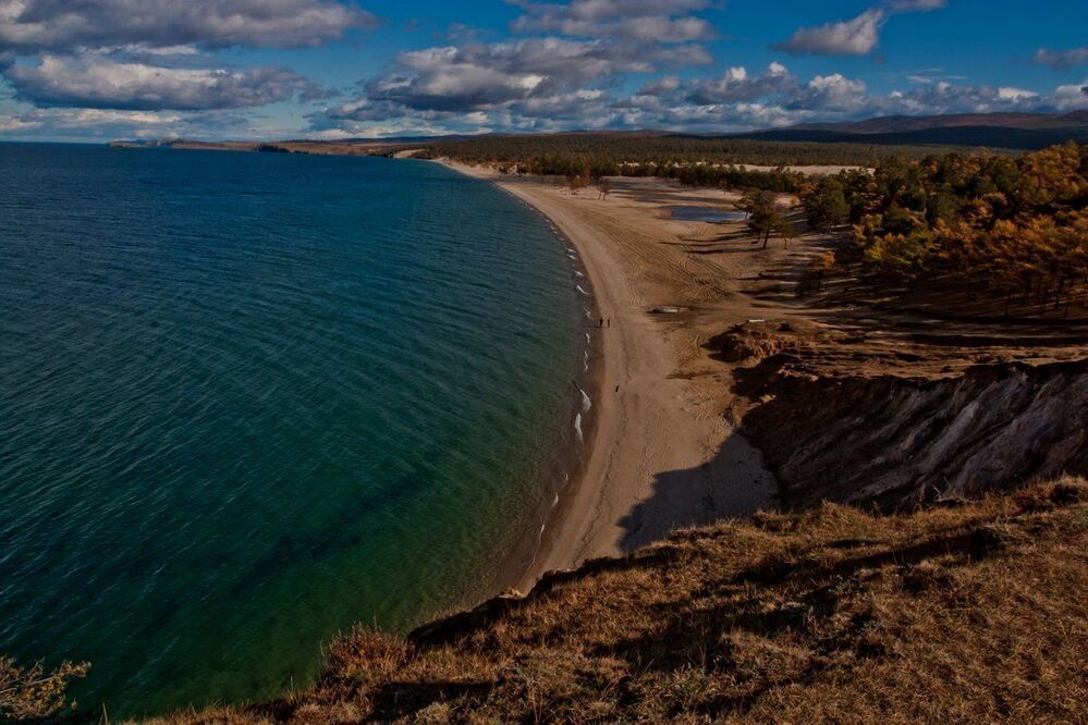 Сарайский пляж на Ольхоне.