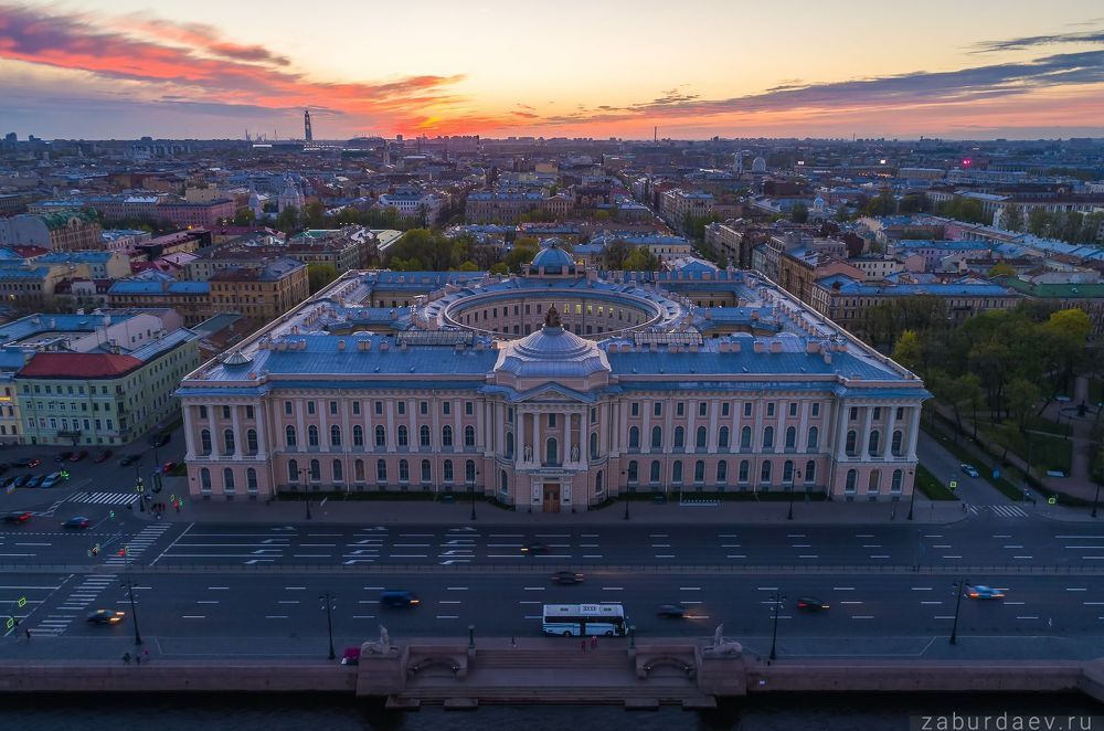 Академия Художеств