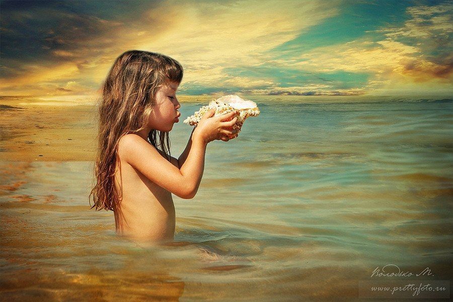 Девочка и море