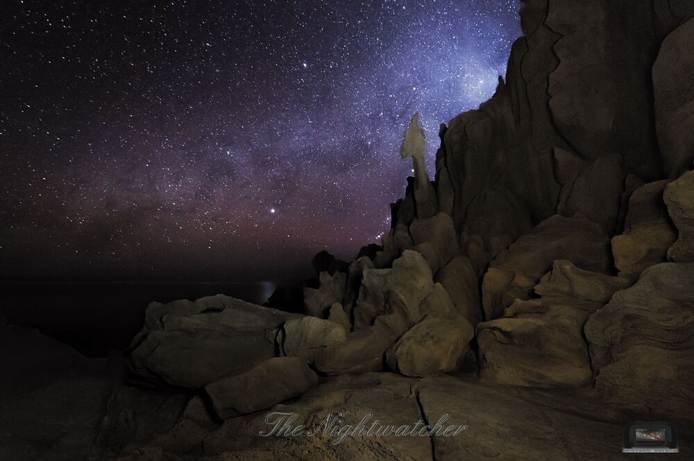 Ruins and beauty into the night