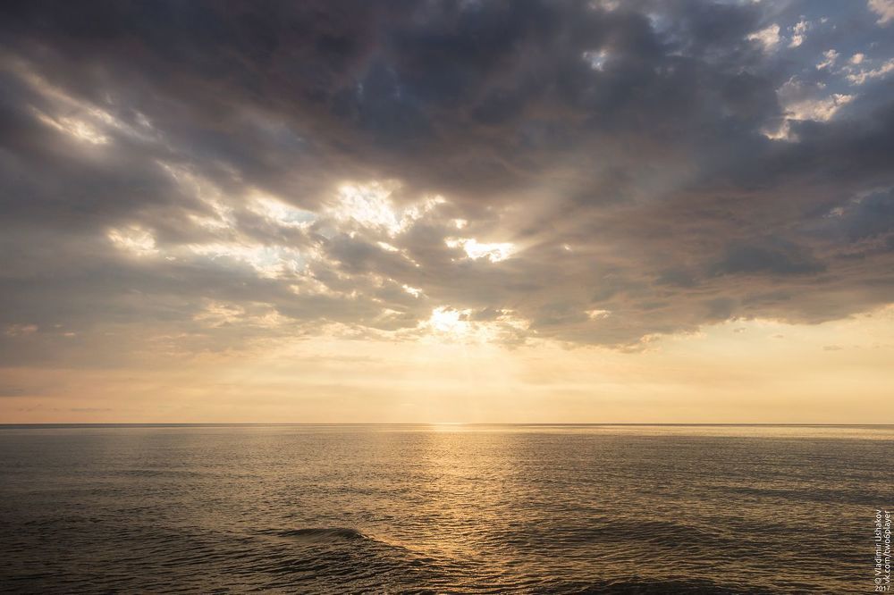Вечер на берегу Черного моря