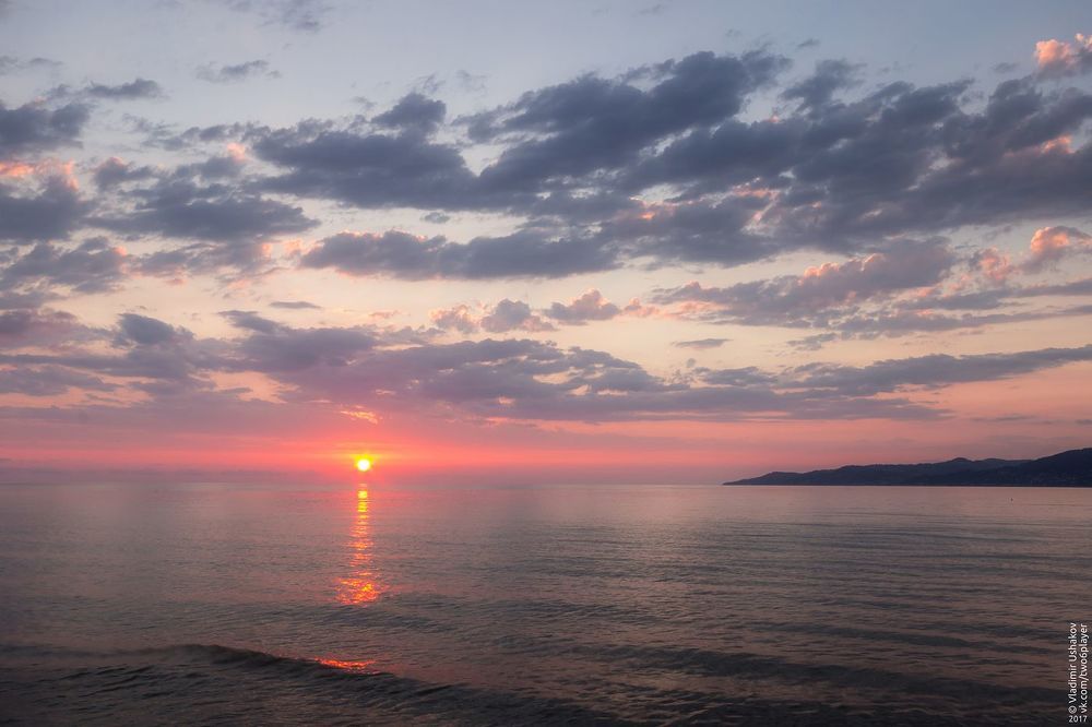 Вечер на берегу Черного моря