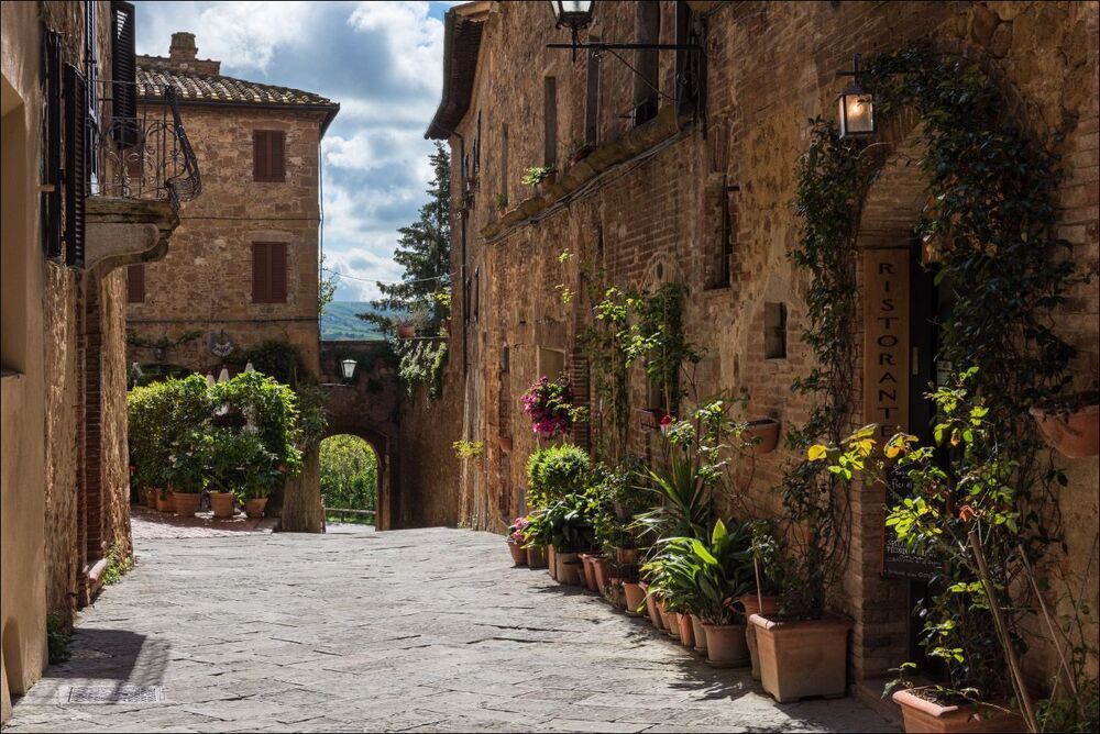 На выходе из Pienza