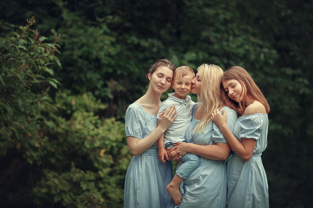 Искры счастья